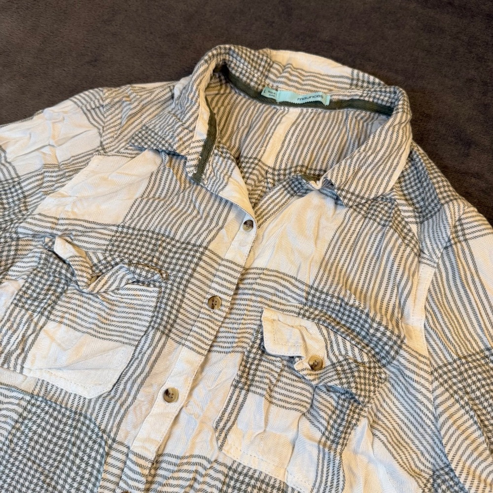 Maurices Plaid Button Down Shirt Womens Large White Green Roll Tab Sleeve